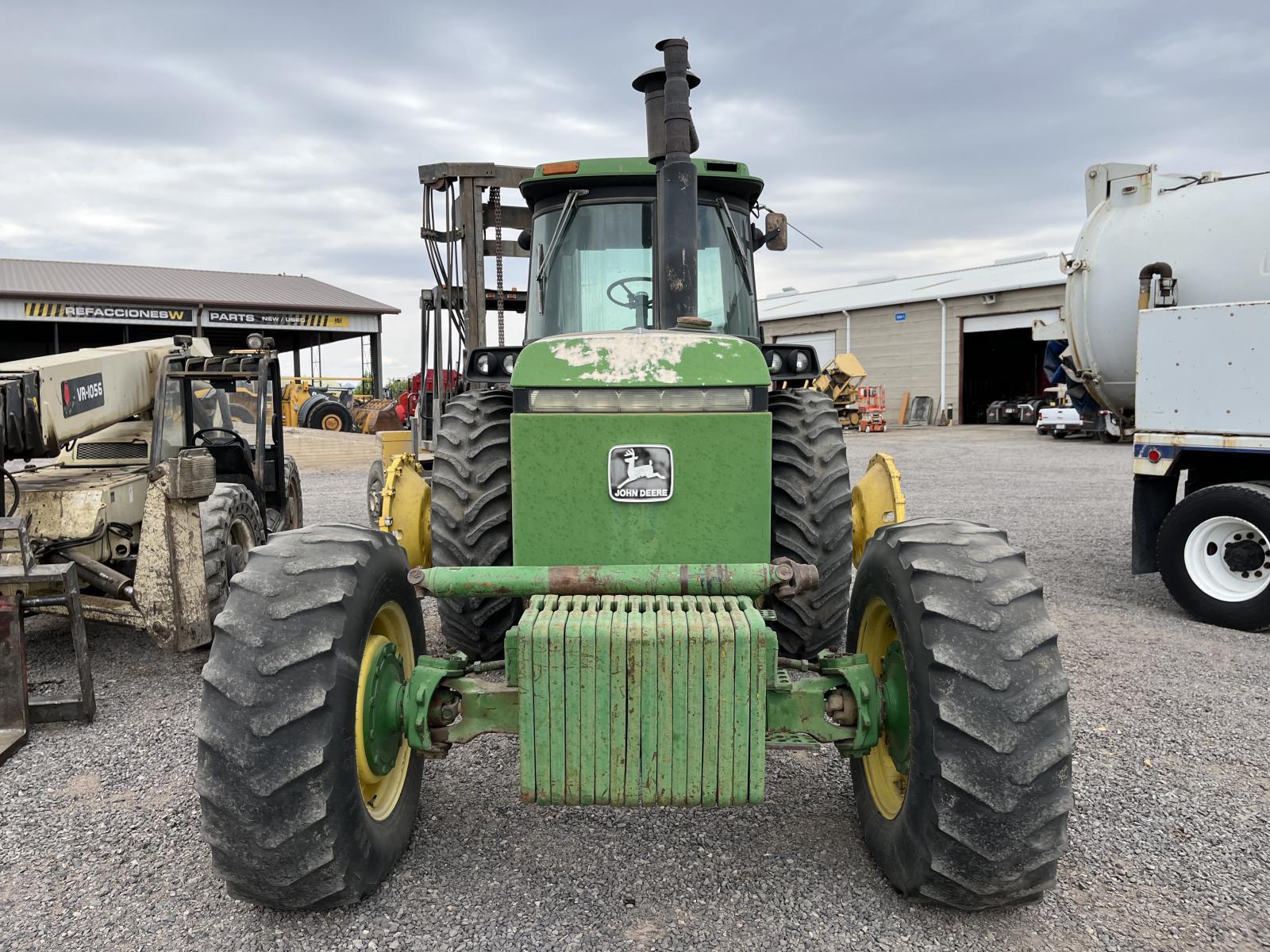 ./imagenes/INVOICE/2019/18129/JOHN DEERE 4850 (6).JPG